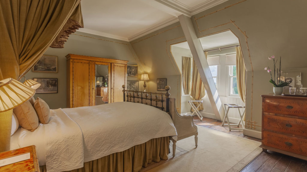 Castle Bedrooms Heritage Seymour_s Room11