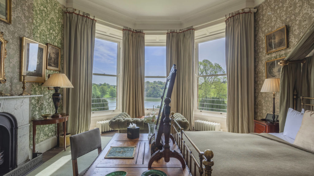 Castle Bedrooms Master Green Room 2