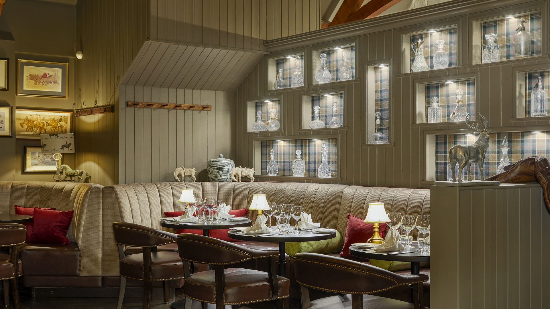 Book Dinner in Snaffles Restaurant